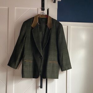 Harve Bernard Pour la Femme Wool Green Plaid Blazer with Tan Details